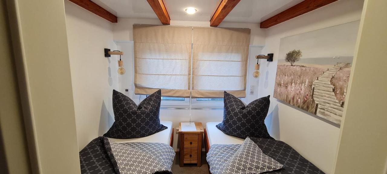 Ferienhaus Am See Hungen Екстериор снимка