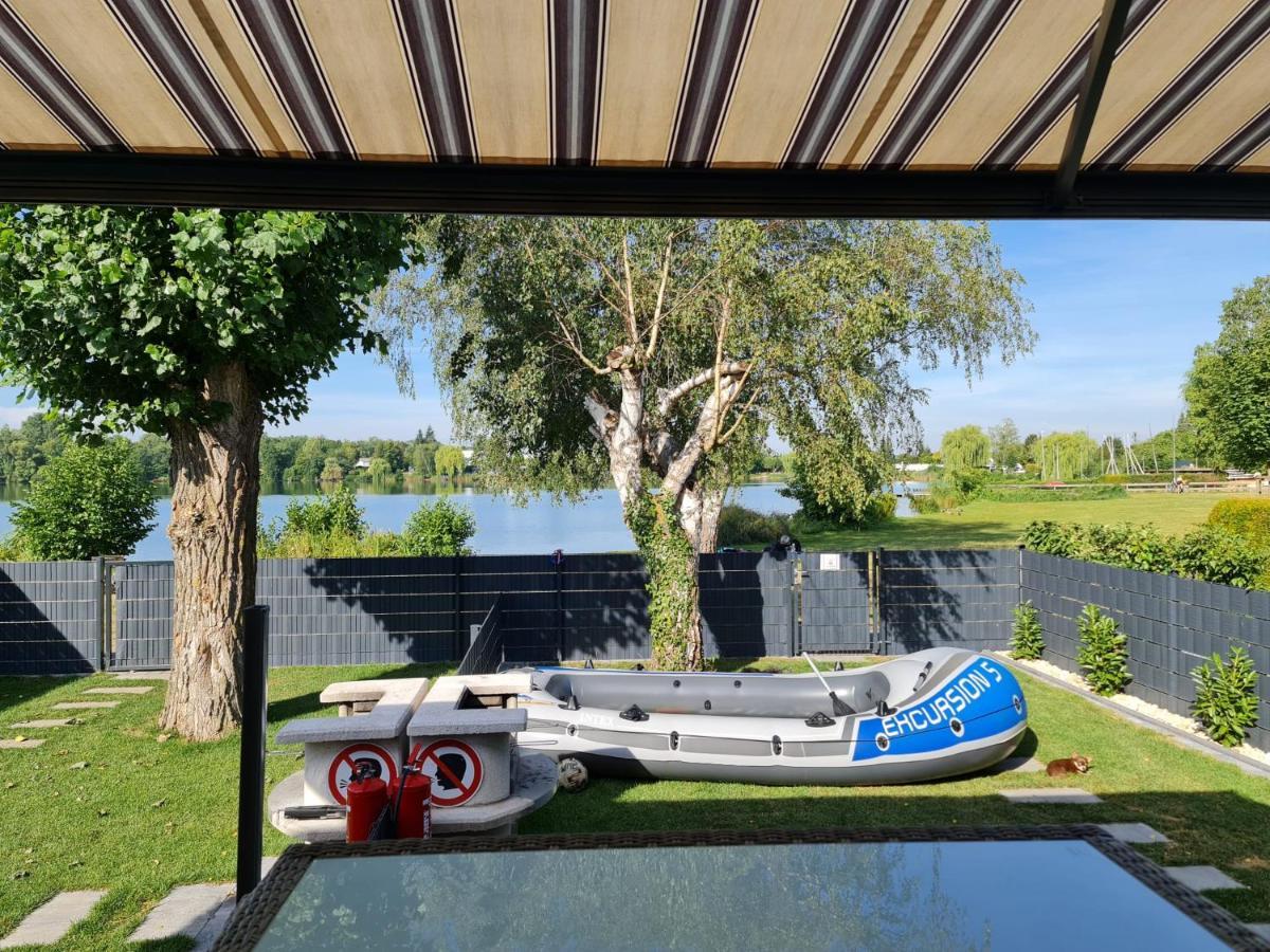 Ferienhaus Am See Hungen Екстериор снимка