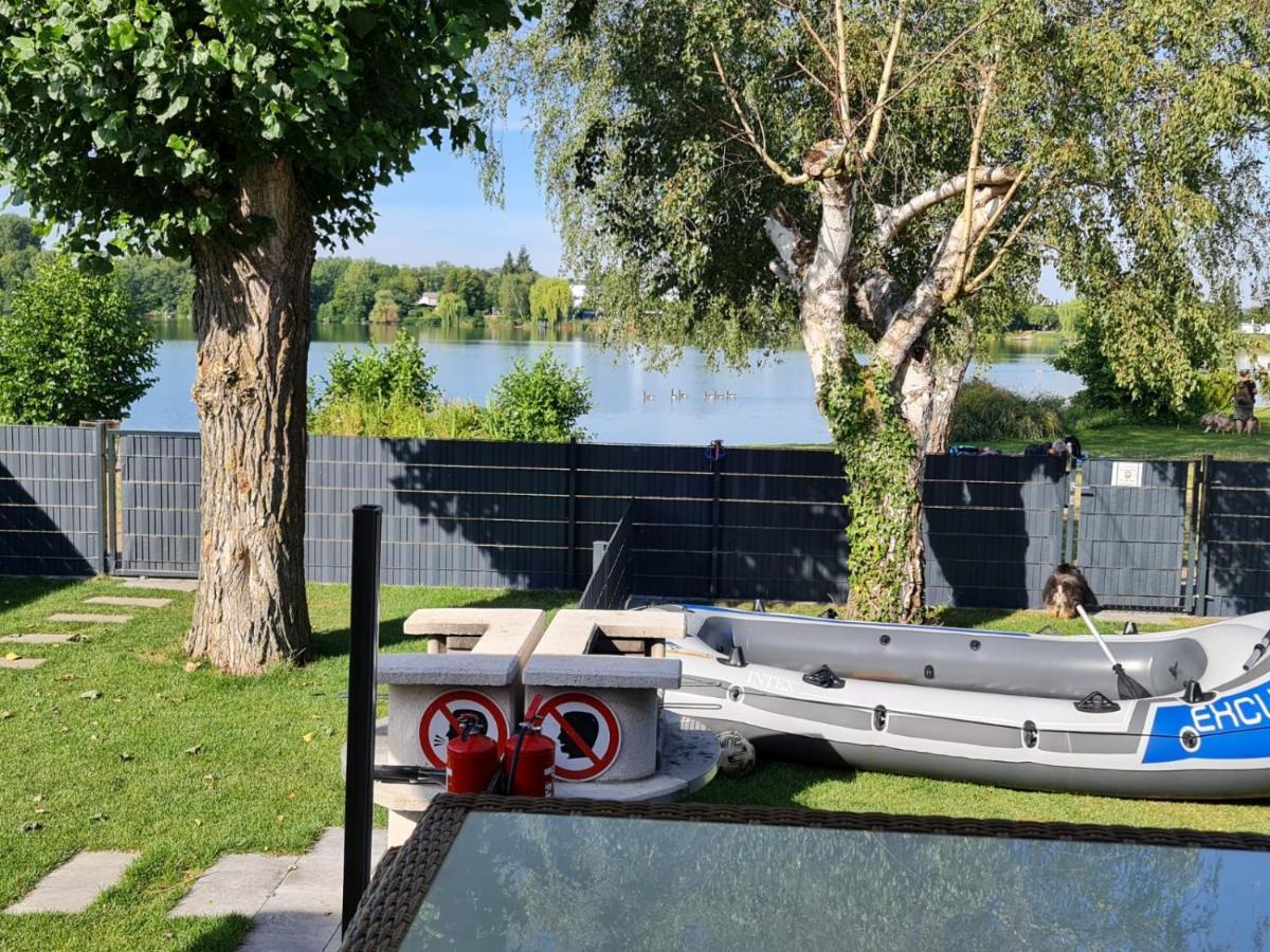 Ferienhaus Am See Hungen Екстериор снимка