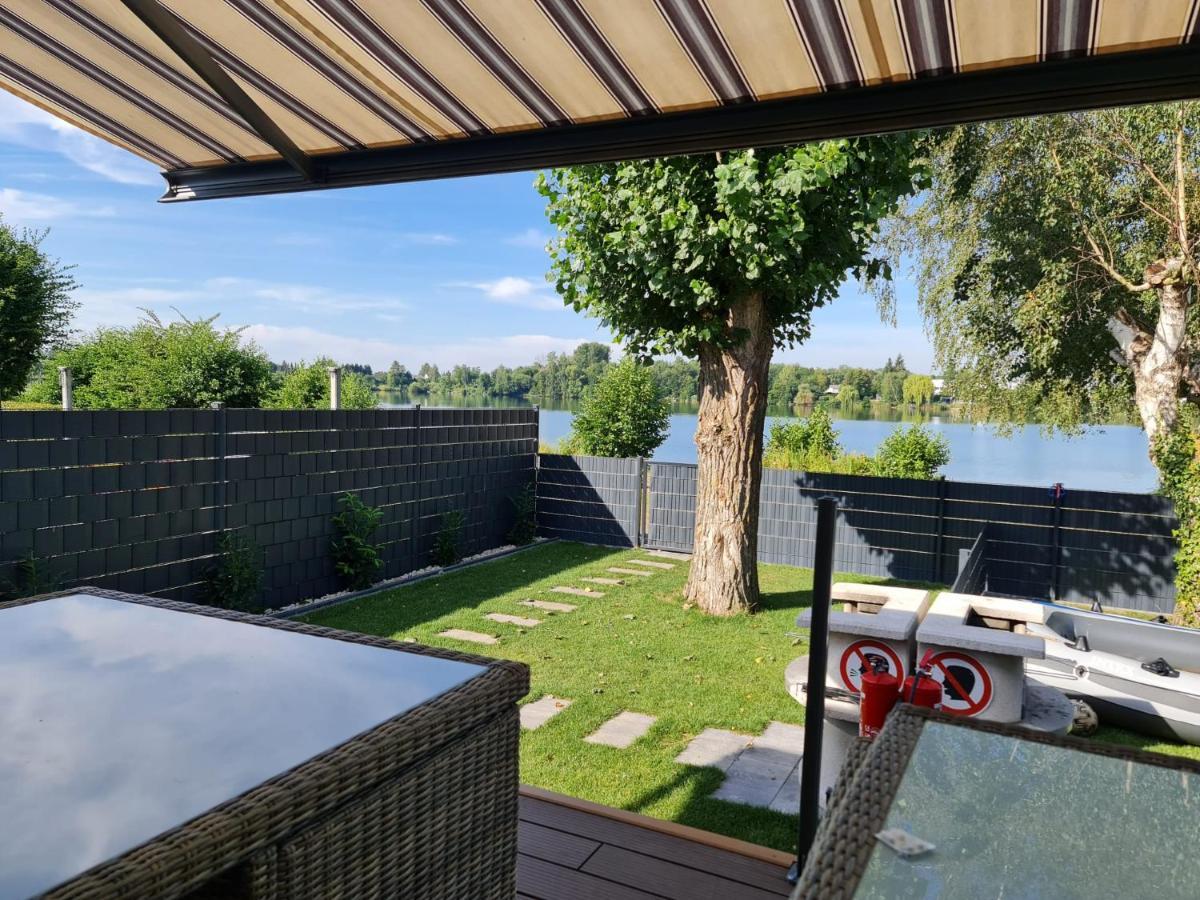 Ferienhaus Am See Hungen Екстериор снимка