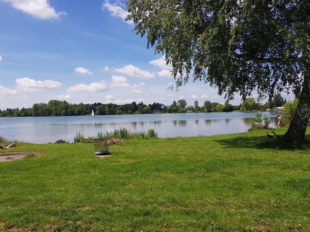 Ferienhaus Am See Hungen Екстериор снимка