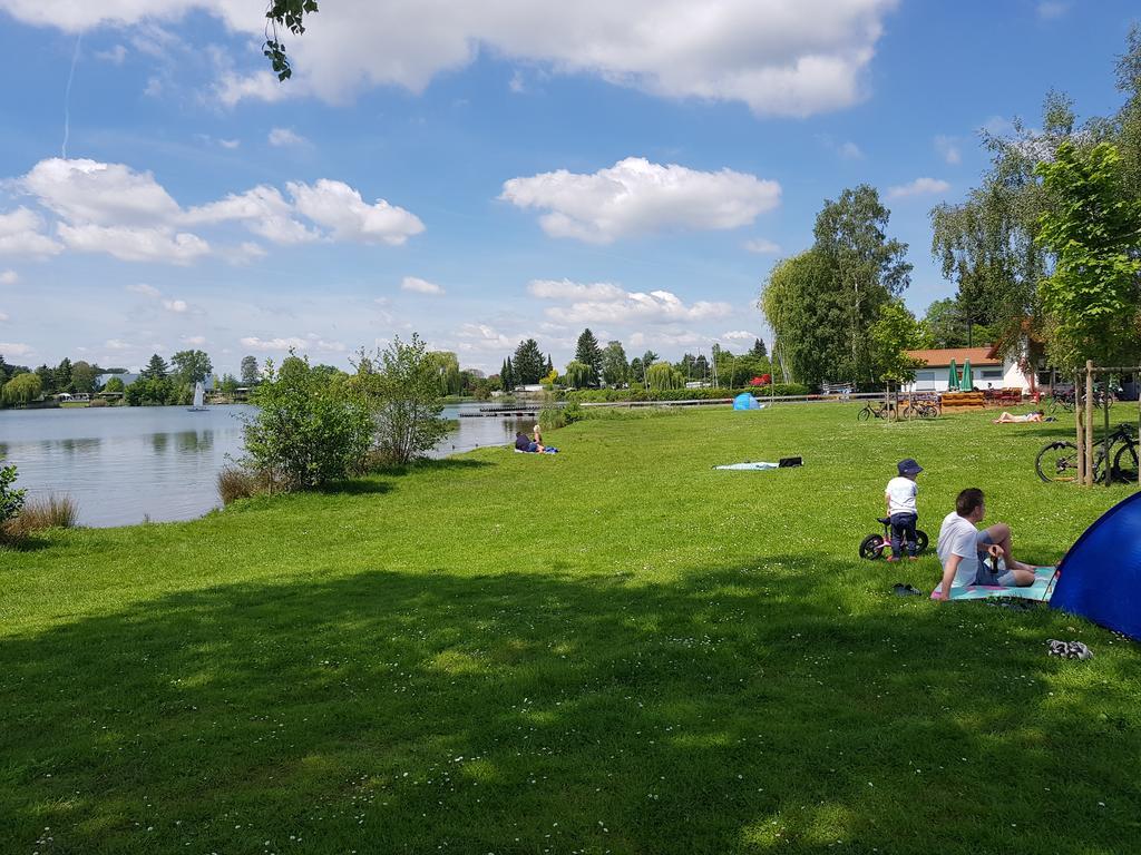 Ferienhaus Am See Hungen Екстериор снимка